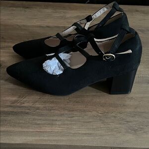 NEW Black Women's Suede Heels
